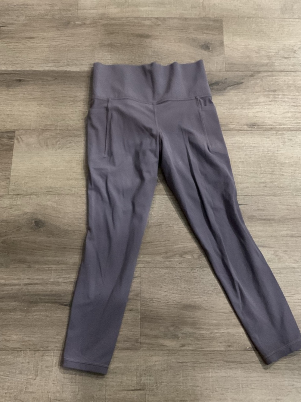 Athleta Salutation Stash - Picture 3 of 5
